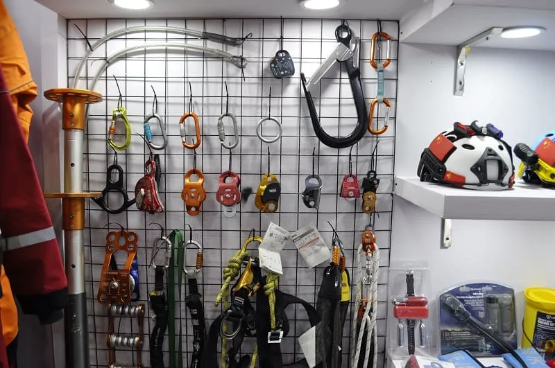 6 tips for wholesale fall protection hardware products from China?